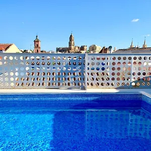 apartamento-carreteria-33-malaga.hotelsinnerja.org/
